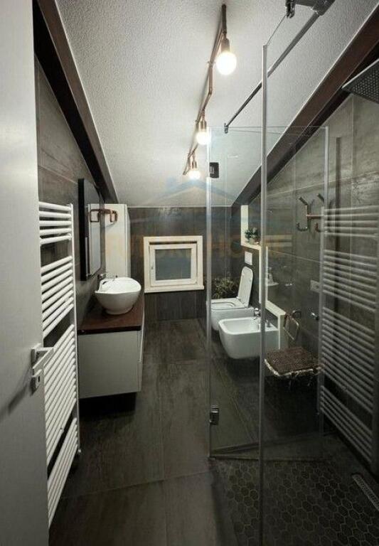 Qera,Apartament 3+1+3 tek "Secret Garden" !