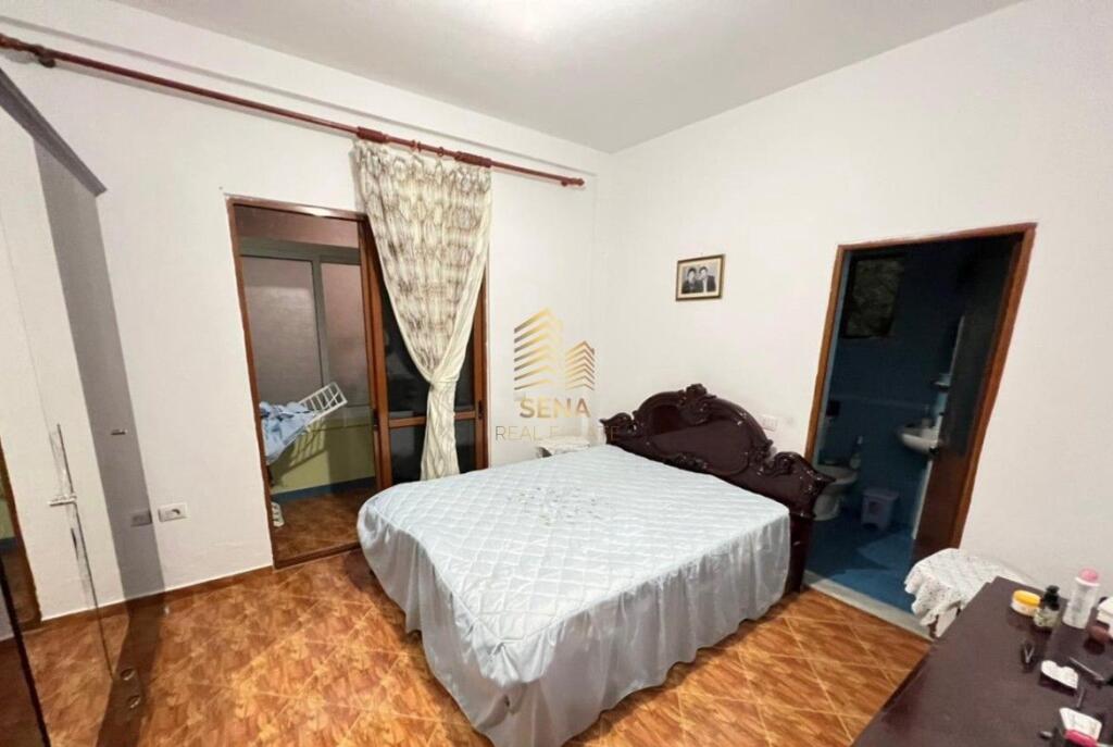 In vendita, villa su 2 piani, Ali Demi, 400.000 Euro