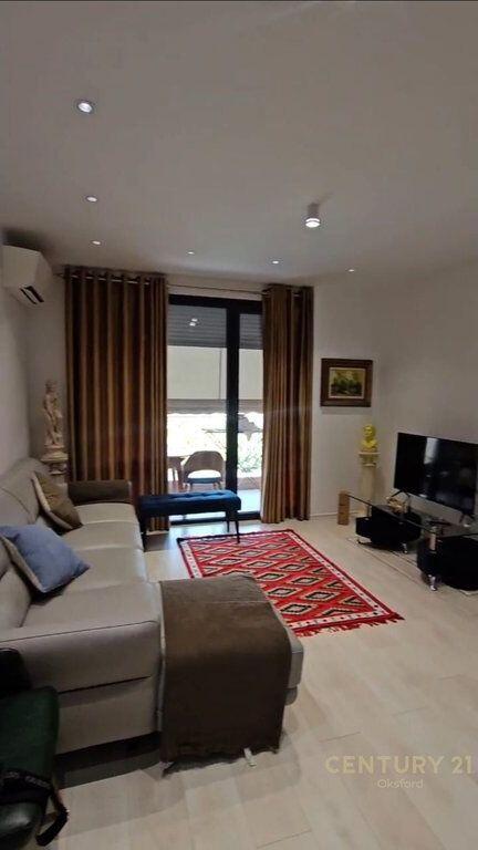 Apartament 2+1 ME QIRA në Kompleksi Zirkon