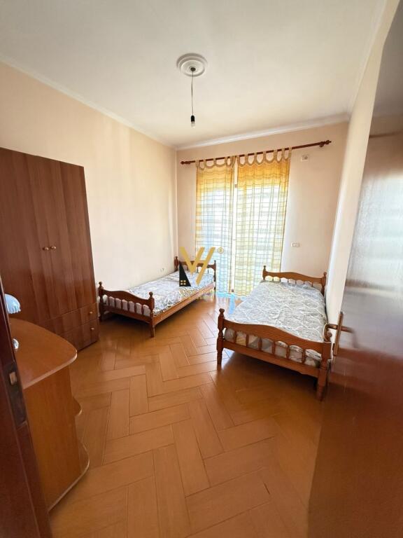 VILLA SU DUE PIANI IN AFFITTO A LAPRAKE 80.000 LEKE