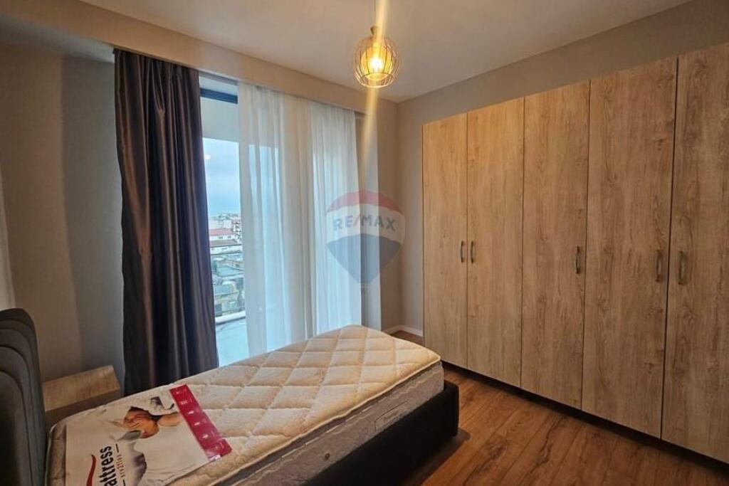 Appartamento In Affitto Via Mine Peza, Tirana