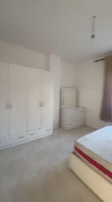 Si affitta il primo piano di una villa