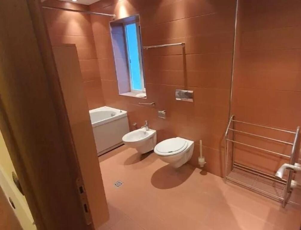 3-storey villa for rent in Selite