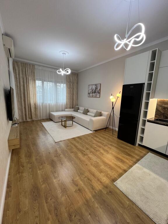 Shitet Apartament 2+1-Vila L, Astir