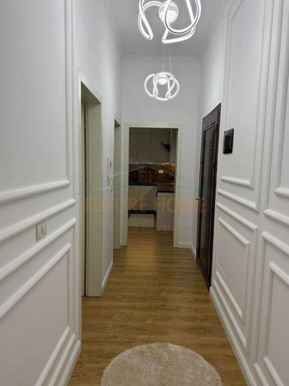 Shitet apartament 2+1, Unaza e re