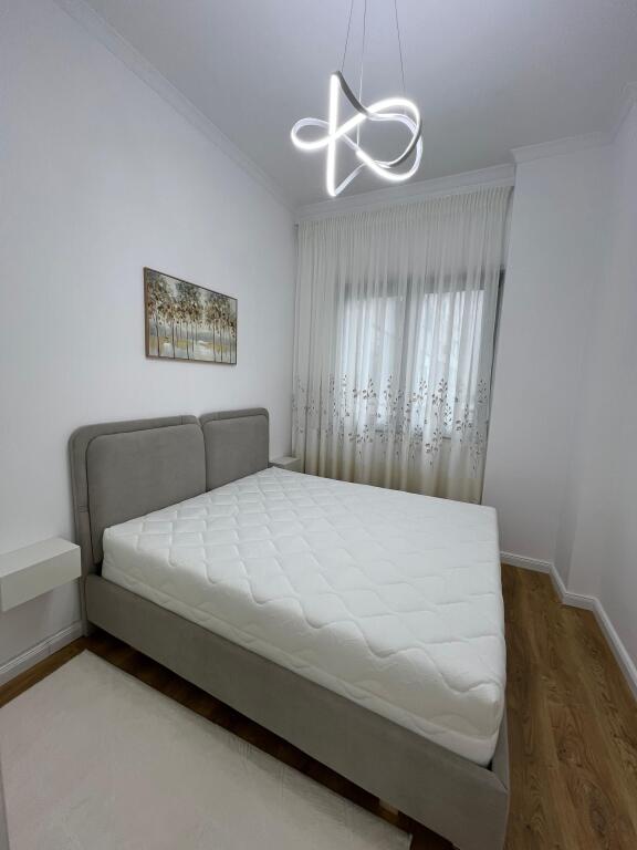 Shitet Apartament 2+1-Vila L, Astir