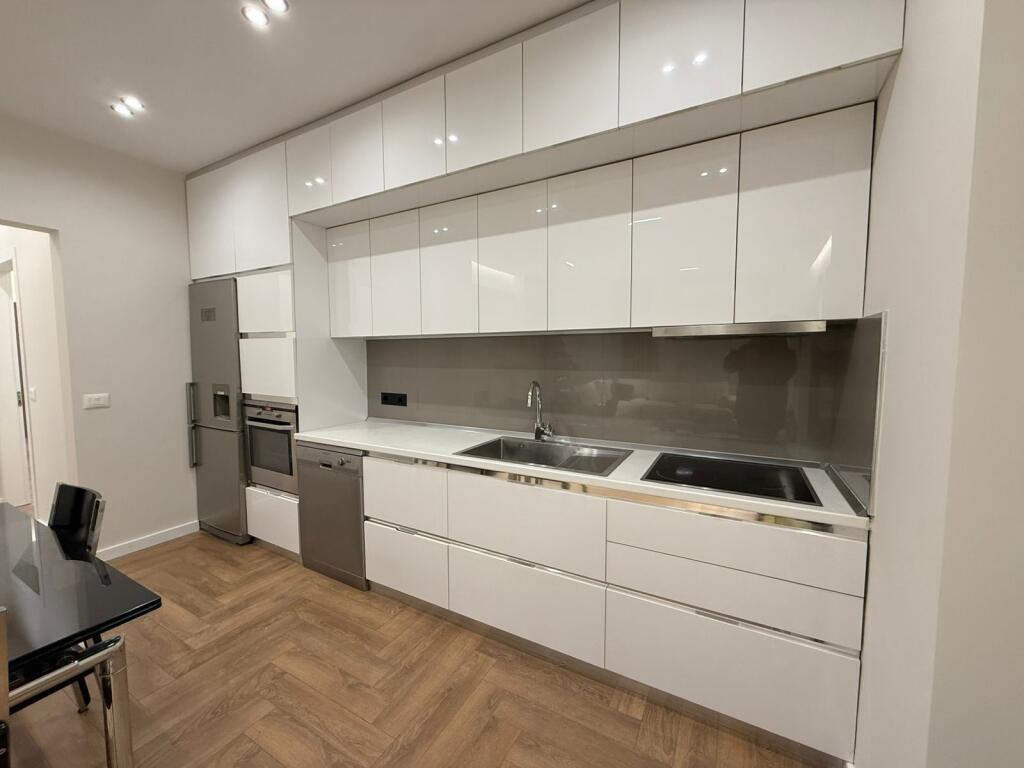 APARTAMENT 2+1 ME QIRA PAZARI I RI