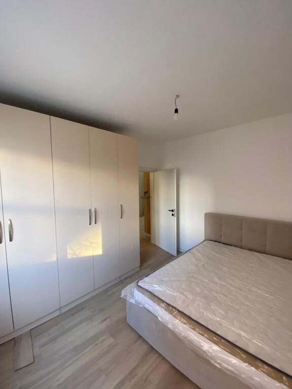 APARTAMENT ME QERA 2+1 5 MAJ 550 EURO