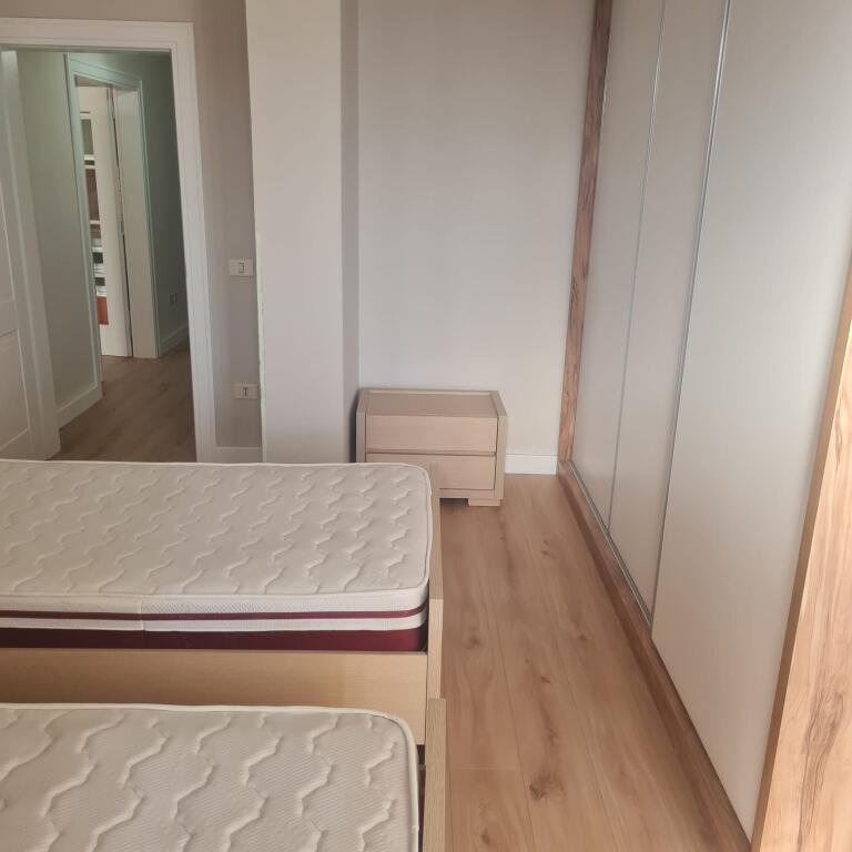 In affitto Appartamento 2+1+2 alle Torri Kajtazi Via Muahamet Gjollesha 700 Mila leke
