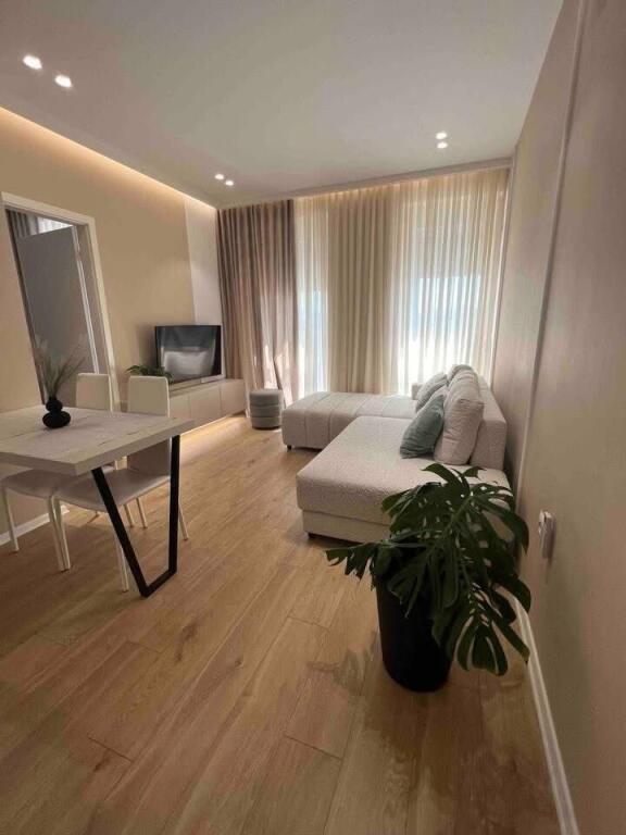 📍 Appartamento moderno 1+1 in affitto – Siri Kodra