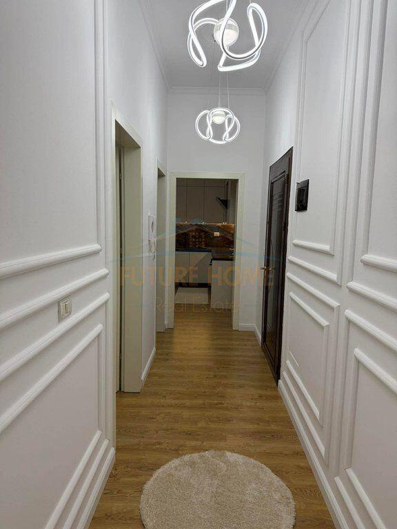 Shitet, Apartament 2+1, Unaza e Re