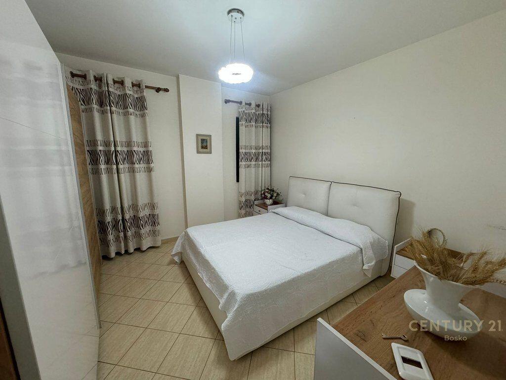 Apartment 2+1 For Rent In Front Of Fresku Restaurant, Tirana - 700€