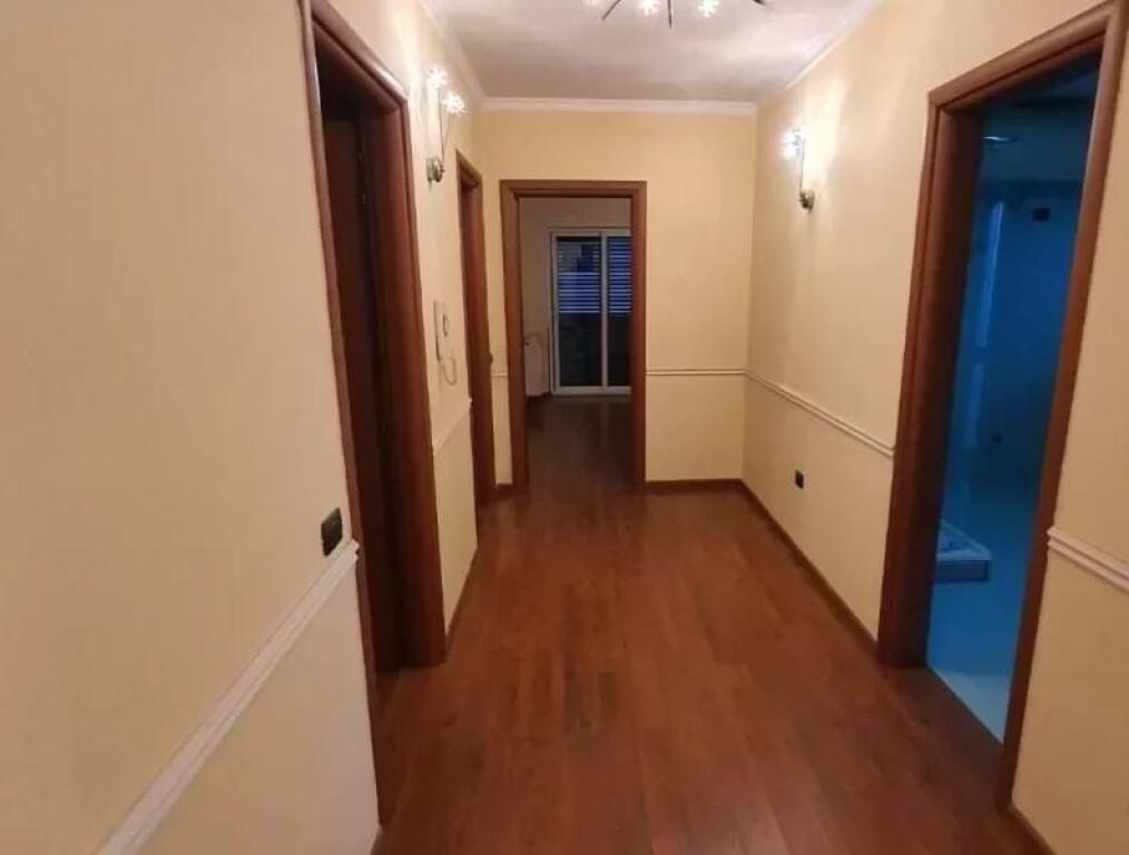 3-storey villa for rent in Selite