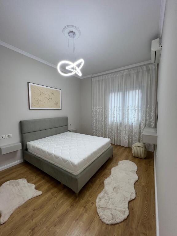 Shitet Apartament 2+1-Vila L, Astir