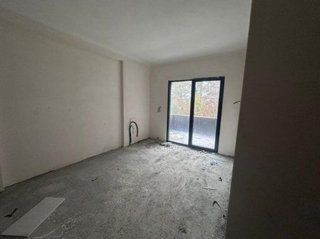 In vendita, Appartamento 2+1+2+Posto Auto, Via Elbasan