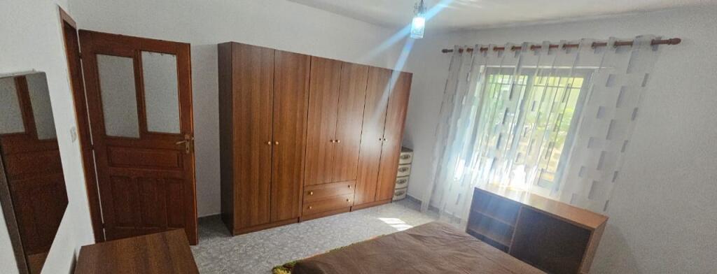Casa 1+1 in affitto, ex parcheggio degli autobus, via Babe Rexha 400 Mila Lek