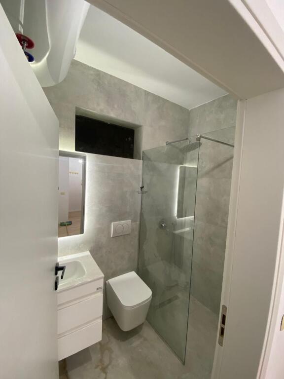 APARTAMENT ME QERA 2+1 5 MAJ 550 EURO