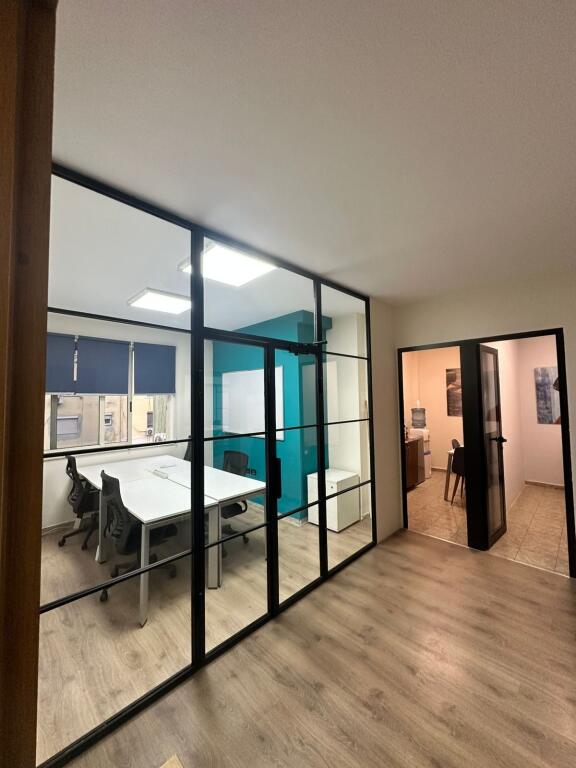UFFICIO IN AFFITTO 140 M2 BLOK 2.500 EURO