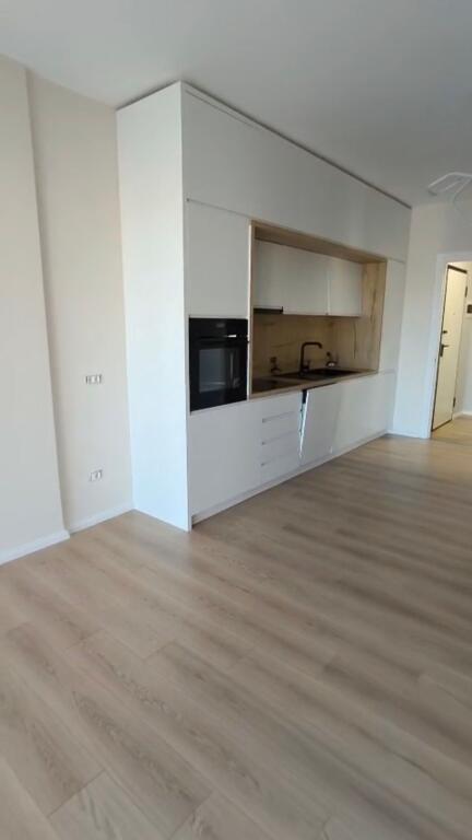 Jepet me qira – Apartament 2+1+2 📍 Ish Fusha e Aviacionit, Tiranë