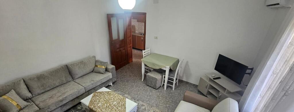Casa 1+1 in affitto, ex parcheggio degli autobus, via Babe Rexha 400 Mila Lek