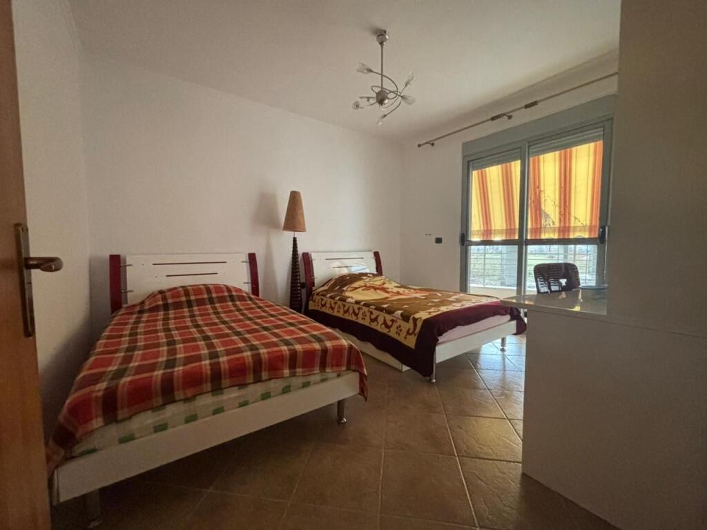 2+1 for sale in Golem + Garage in use