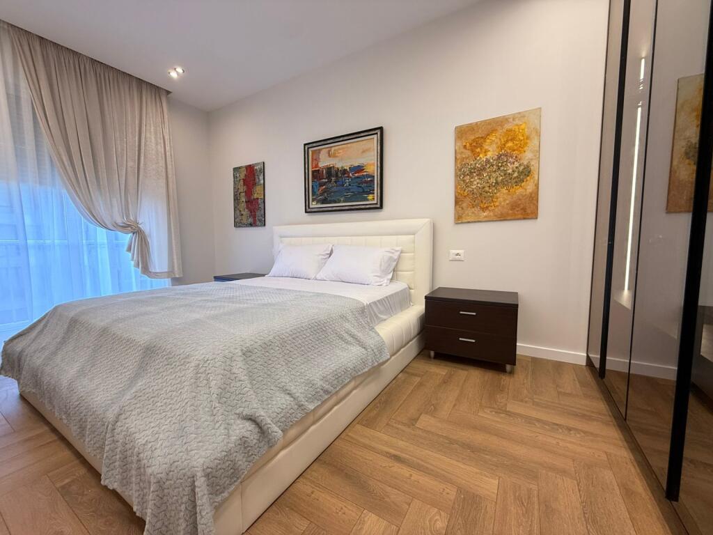 APARTAMENT 2+1 ME QIRA PAZARI I RI