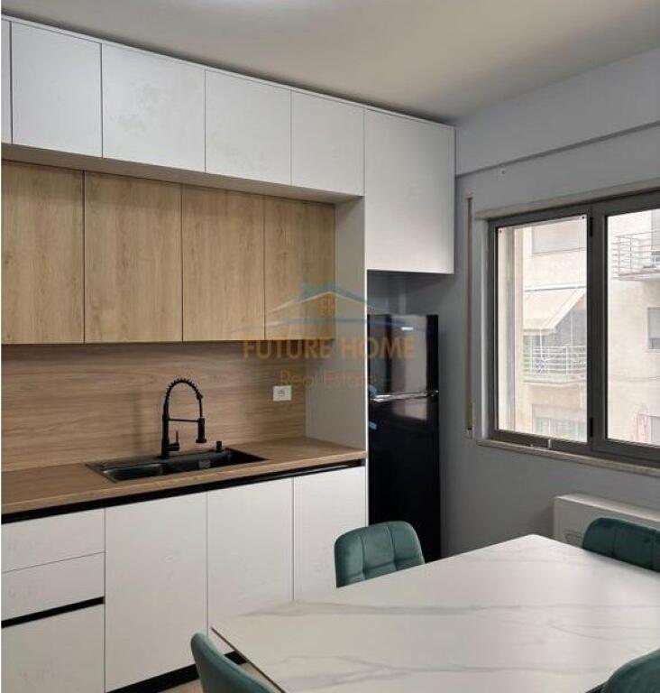 Affitto, Appartamento 1+1, Via 5 Maji, Tirana.