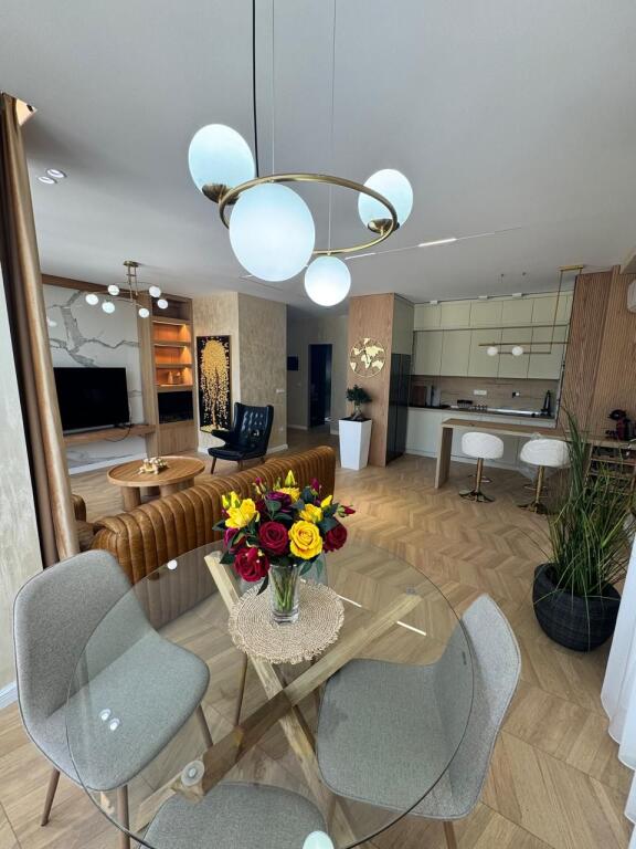 🏢In one of the residences near the panoramic lake of Farka, a 2+1+2+parking space apartment, furnished, is for rent 1,500Euro