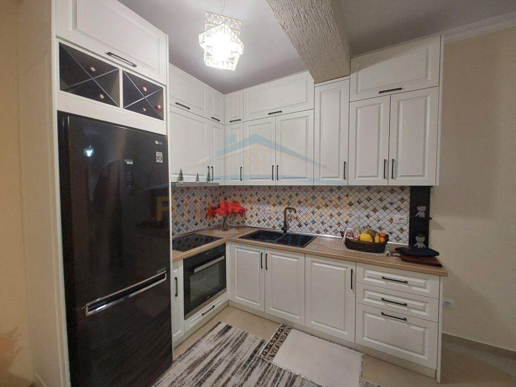 For sale, Apartment 1+1+2 Balconies, New Maternity, Tirana.