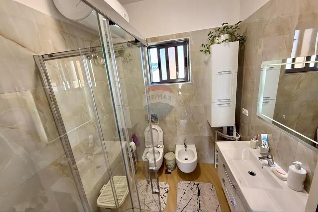 VENDESI PRIVATO IN VENDITA A PEZE-HELMES !!!