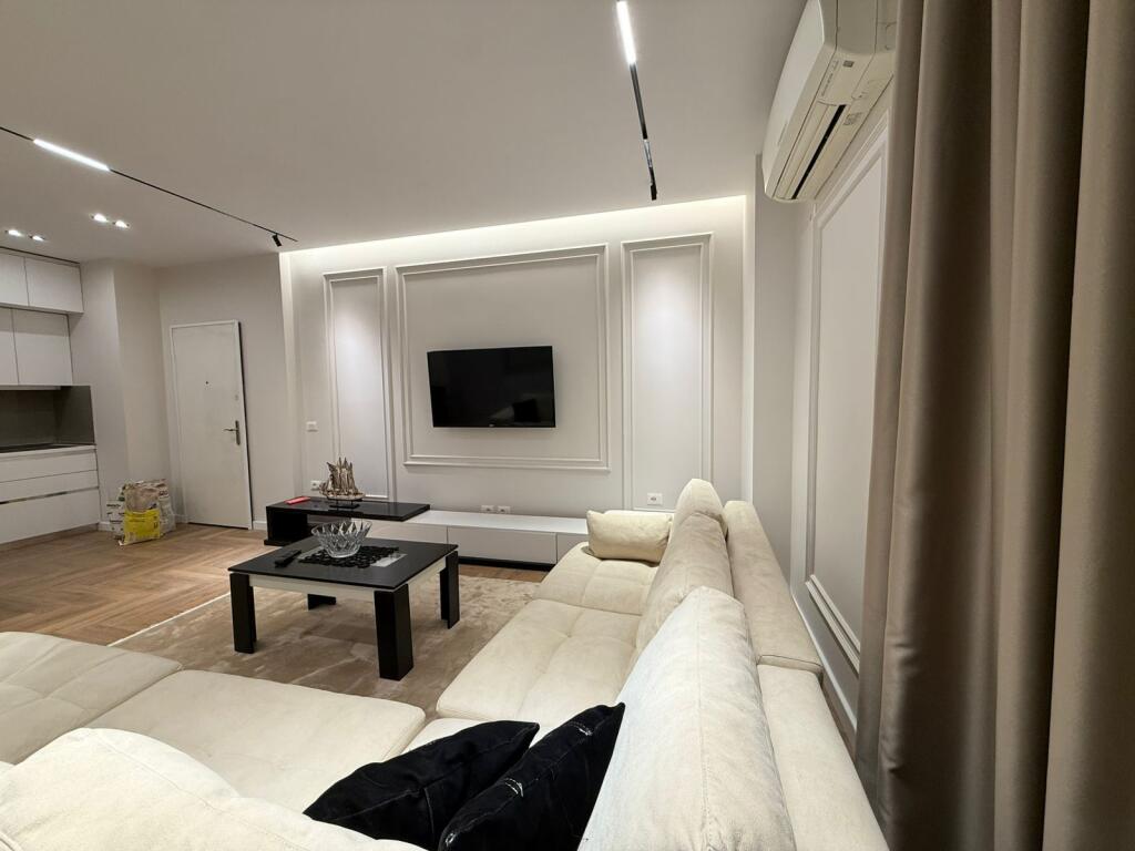 APARTAMENT 2+1 ME QIRA PAZARI I RI