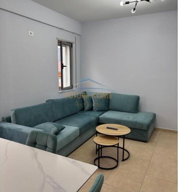 Affitto, Appartamento 1+1, Via 5 Maji, Tirana.
