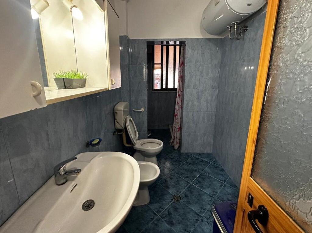 Apartment 2+1 for sale, at Xhamlliku,  