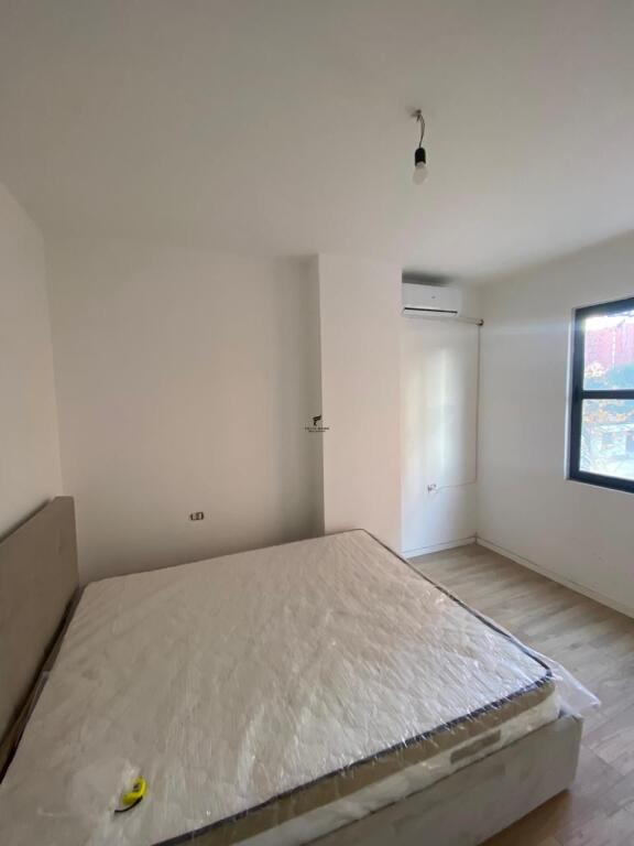 APARTAMENT ME QERA 2+1 5 MAJ 550 EURO