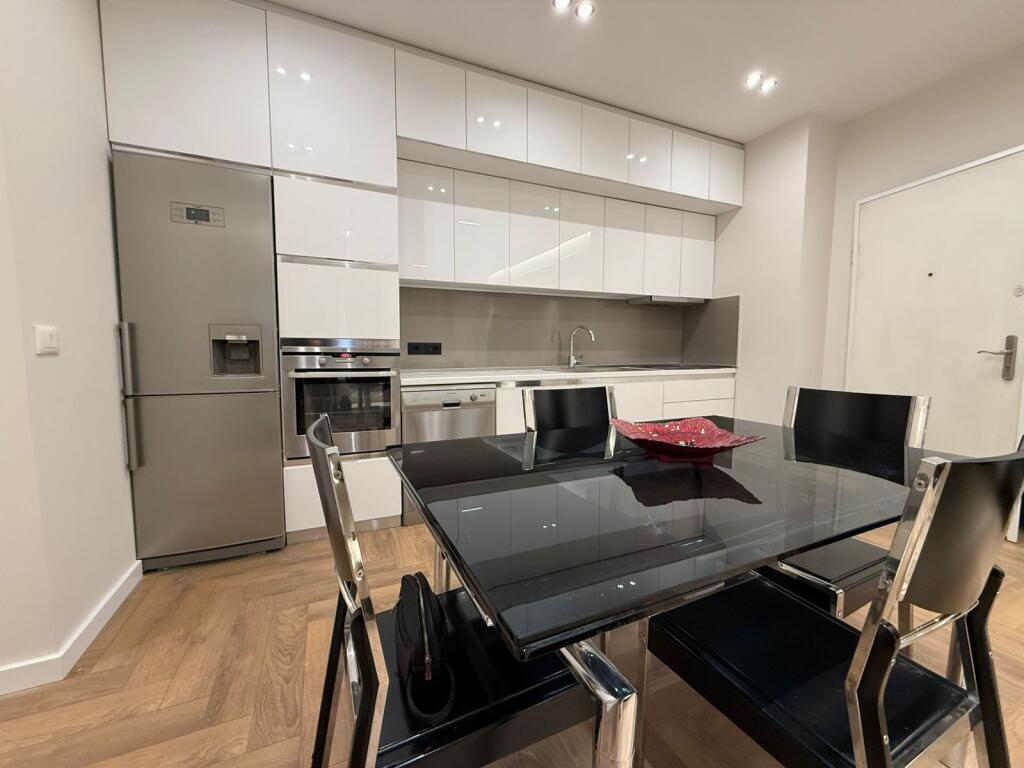 APARTAMENT 2+1 ME QIRA PAZARI I RI