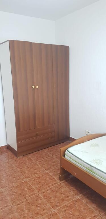🏠 Jepet me Qira Apartament 2+1 – Sheshi Willson, Rruga Ymer Kurti