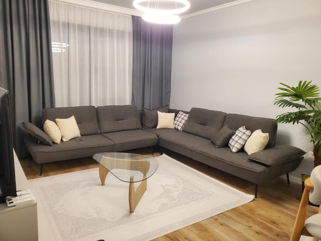 2+1,furnished dry lake,1400 euros,1 parking space