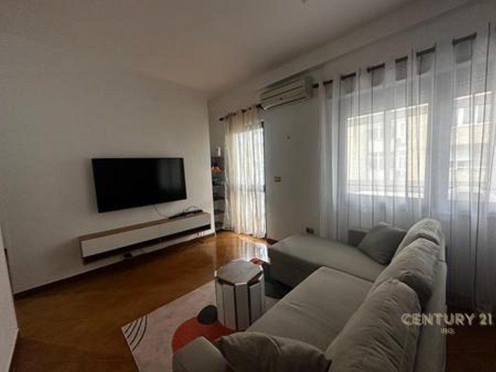 Affittasi 1+ 1 600 euro nel Comune di Parigi