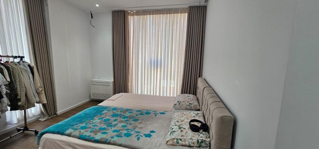 🏡 Shitet apartament 3+1 te Bulevardi i Ri