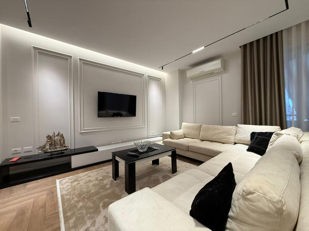APARTAMENT 2+1 ME QIRA PAZARI I RI