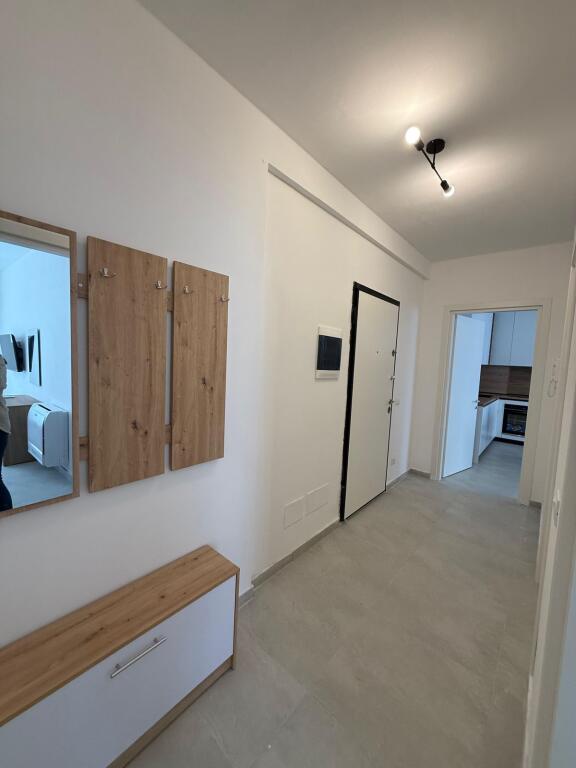 In affitto Appartamento 2+1, Univers City vicino a Qtu 550 mila lek