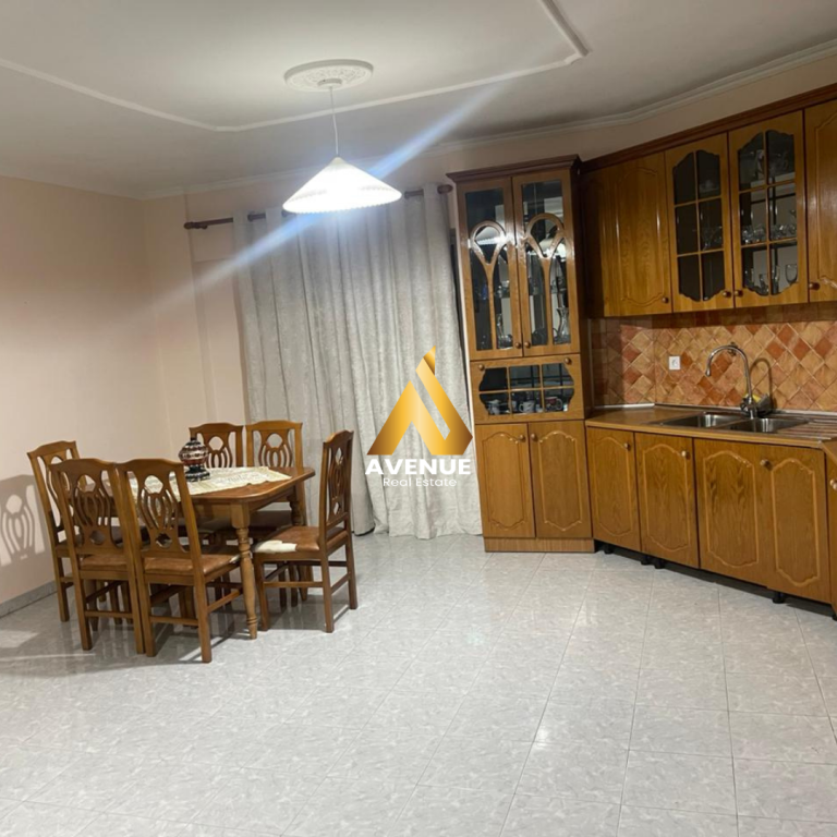 JEPET ME QERA 2+1 – LAPRAKE, TIRANE