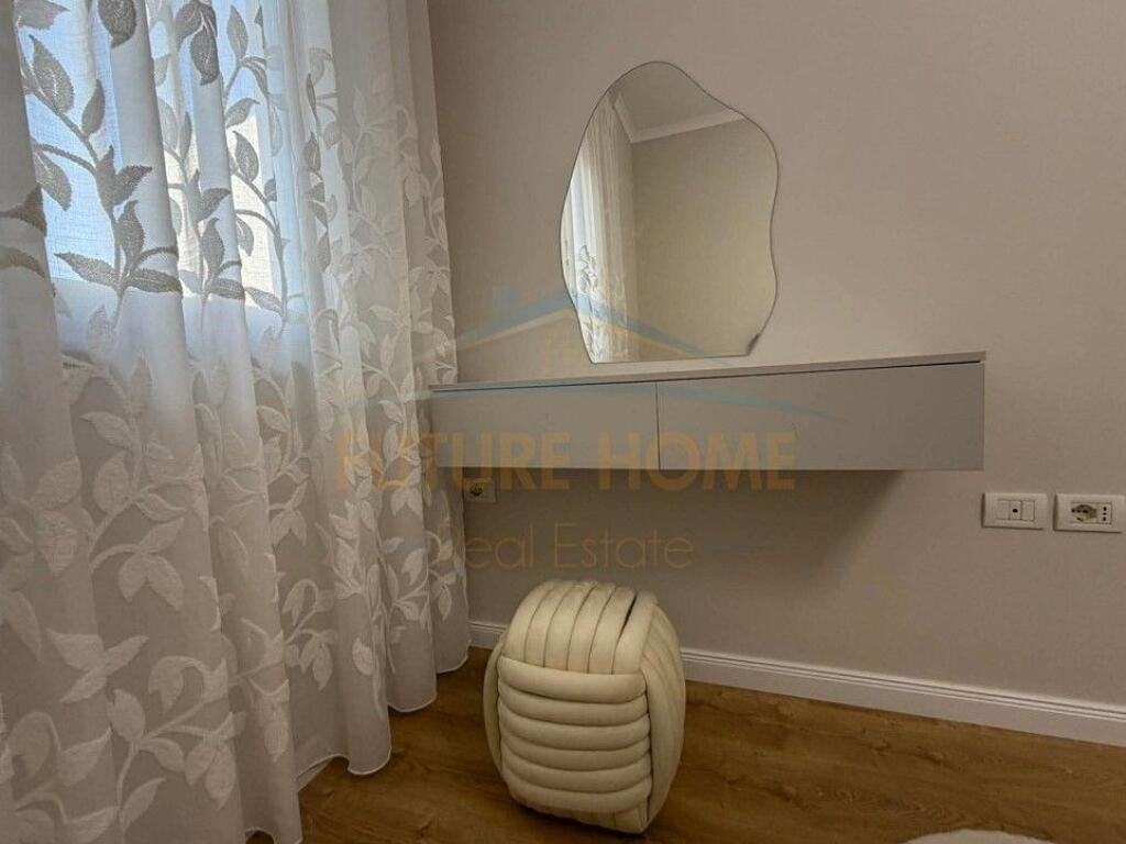 Shitet apartament 2+1, Unaza e re