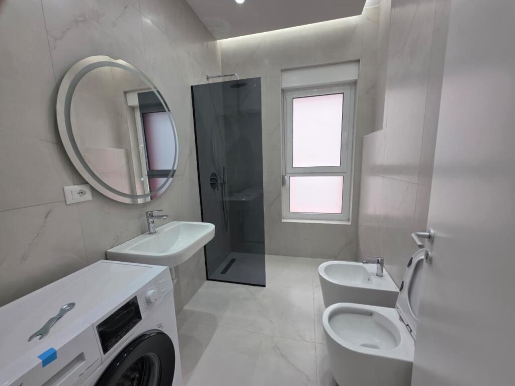 Apartament 2+1+Parking per qira tek Kadiu ne Ali Demi.