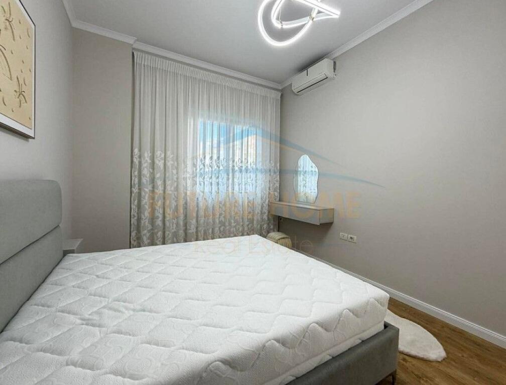 Shitet apartament 2+1, Unaza e re