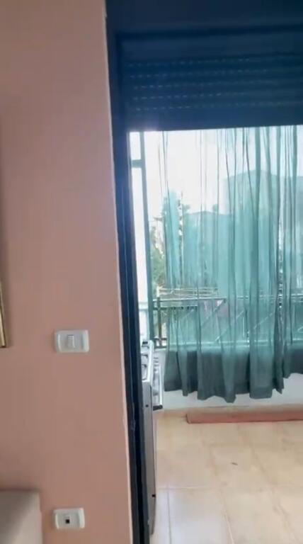 INVESTMENT, Apartment 2+1+2 bathrooms for sale in Zogu i Zi near the Mosaic of Tirana !!