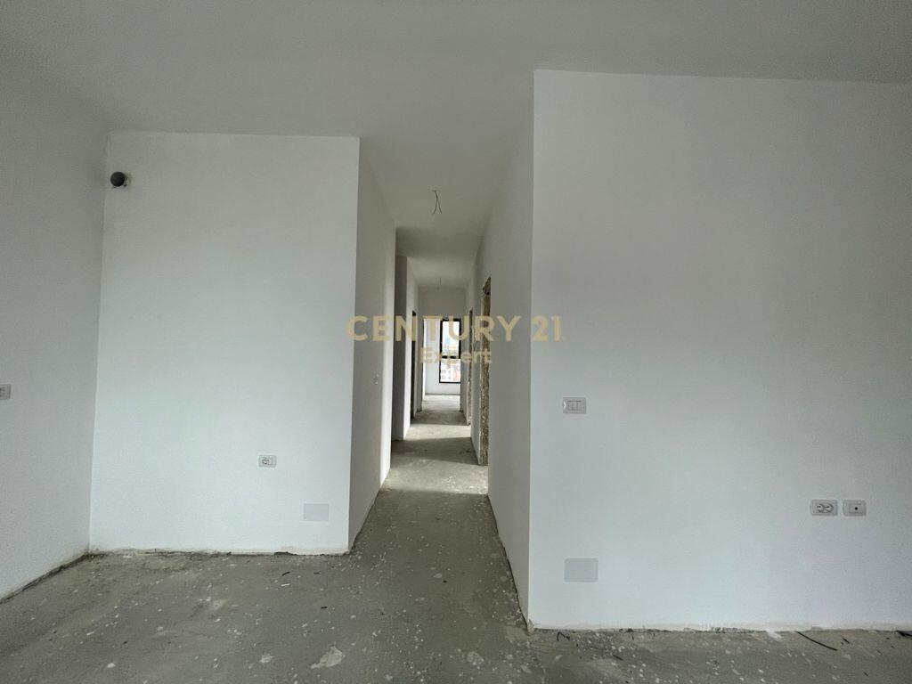 We sell 3+1+2 apartment on 29 November Street near CASA ITALIA! €166,320 Total area 119m2