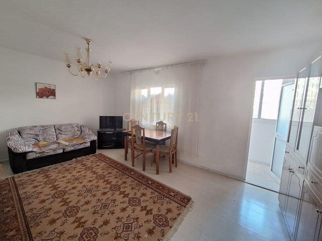 Ali Demi - Vendesi in vendita 2+1 vicino al campo di Ali Demi 63m2
