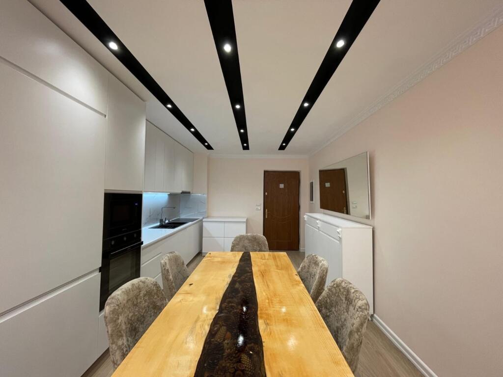 Luxurious 2+1+2 bathroom+parking space apartment for rent at Liqeni i thate
