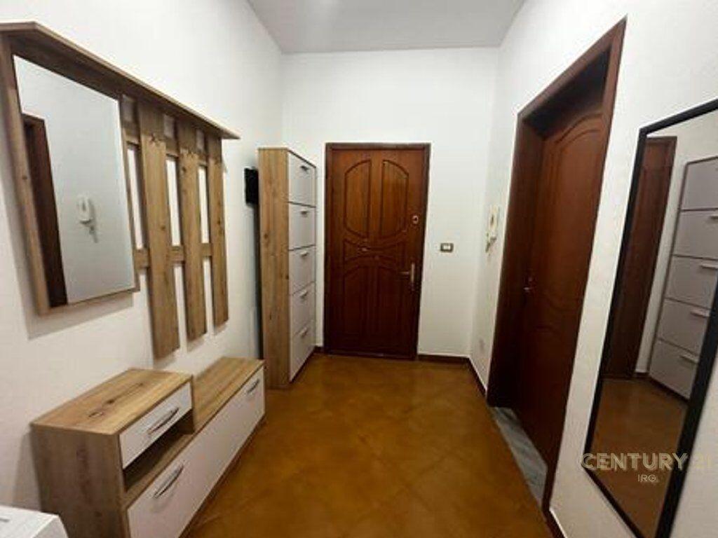 Affittasi 1+ 1 600 euro nel Comune di Parigi